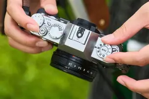 Om System Om 5 Ii vs Fujifilm X T30 Iii: Which Should You Buy?